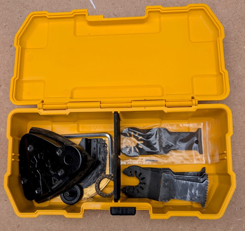 DeWALT Multi Tool 4